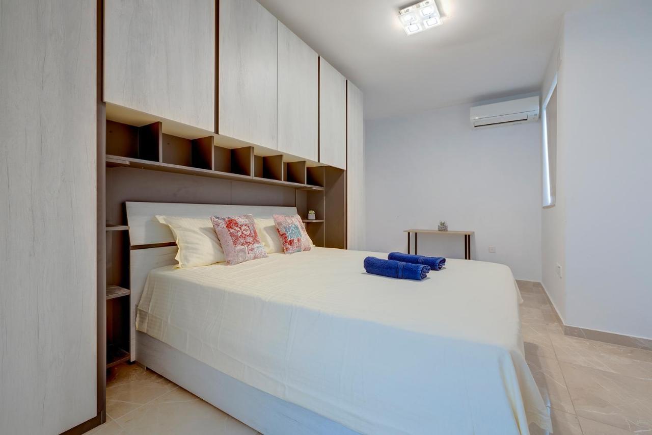 Modern 2Br Apartment In Central St Julian'S Saint Julian's Εξωτερικό φωτογραφία